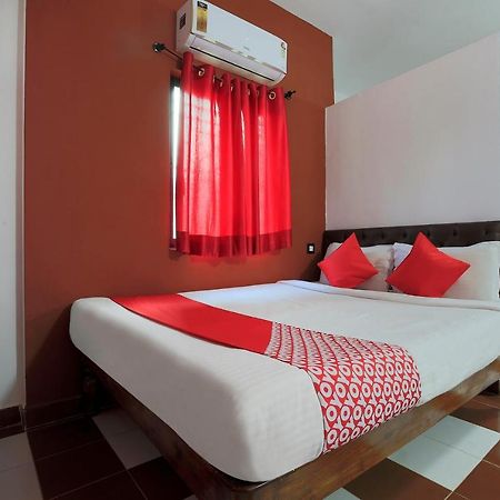 Braganza Guest House Baga Exterior foto